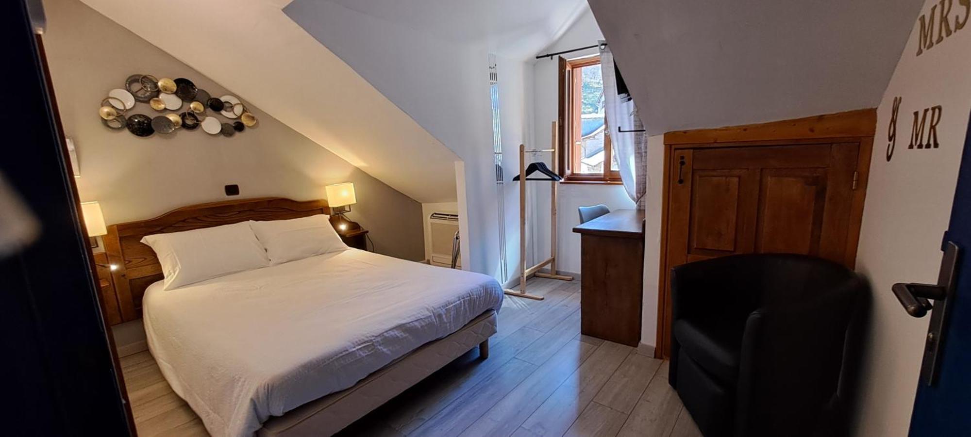Logis Hotel Restaurant Auberge De La Cascade Sainte-Énimie Eksteriør billede